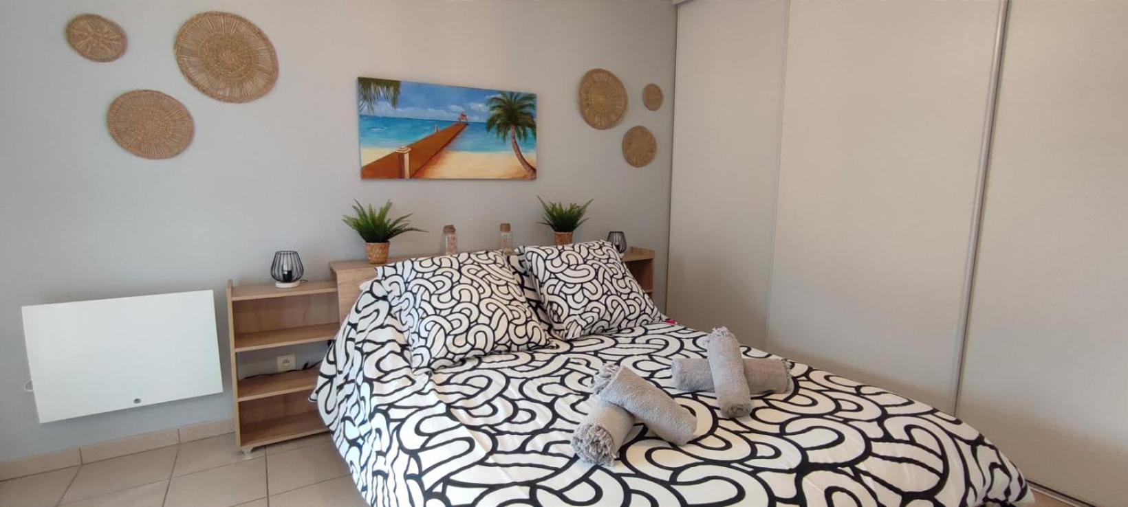 Superbe Appartement En Residence Avec Piscine. アルベールヴィル エクステリア 写真